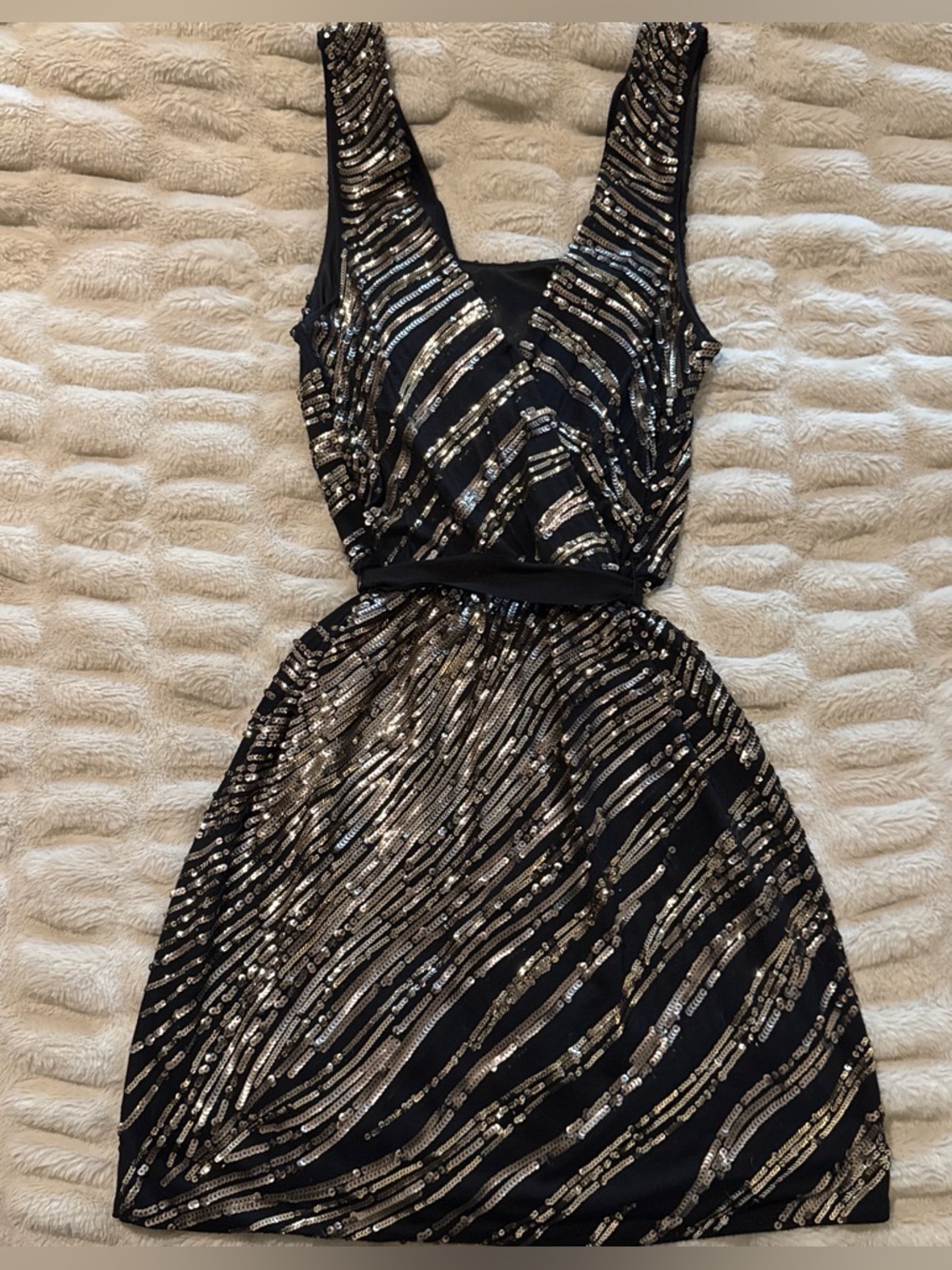 Express Black Gold & Sliver Sequin Midi Dress Deep V Open Back Belt Size Small - Picture 4 of 11